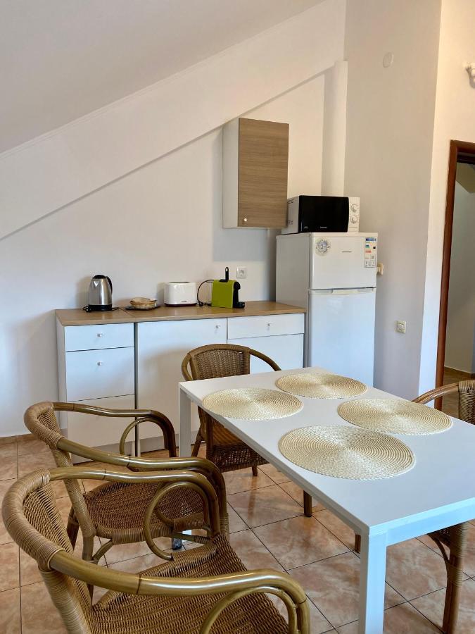 Apartament Apartament Central Konstanca Zewnętrze zdjęcie